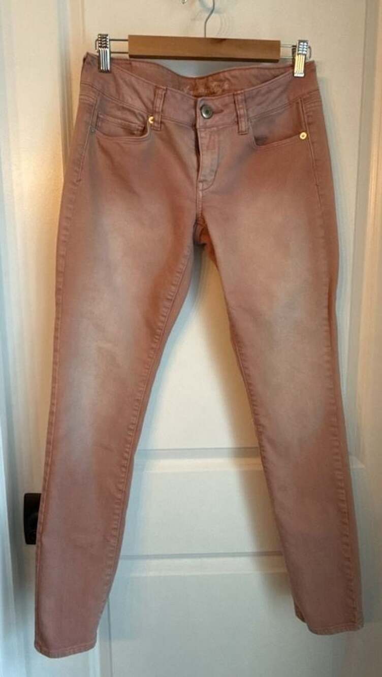American Eagle Stretch Skinny Pink Faded Jeans Size 8